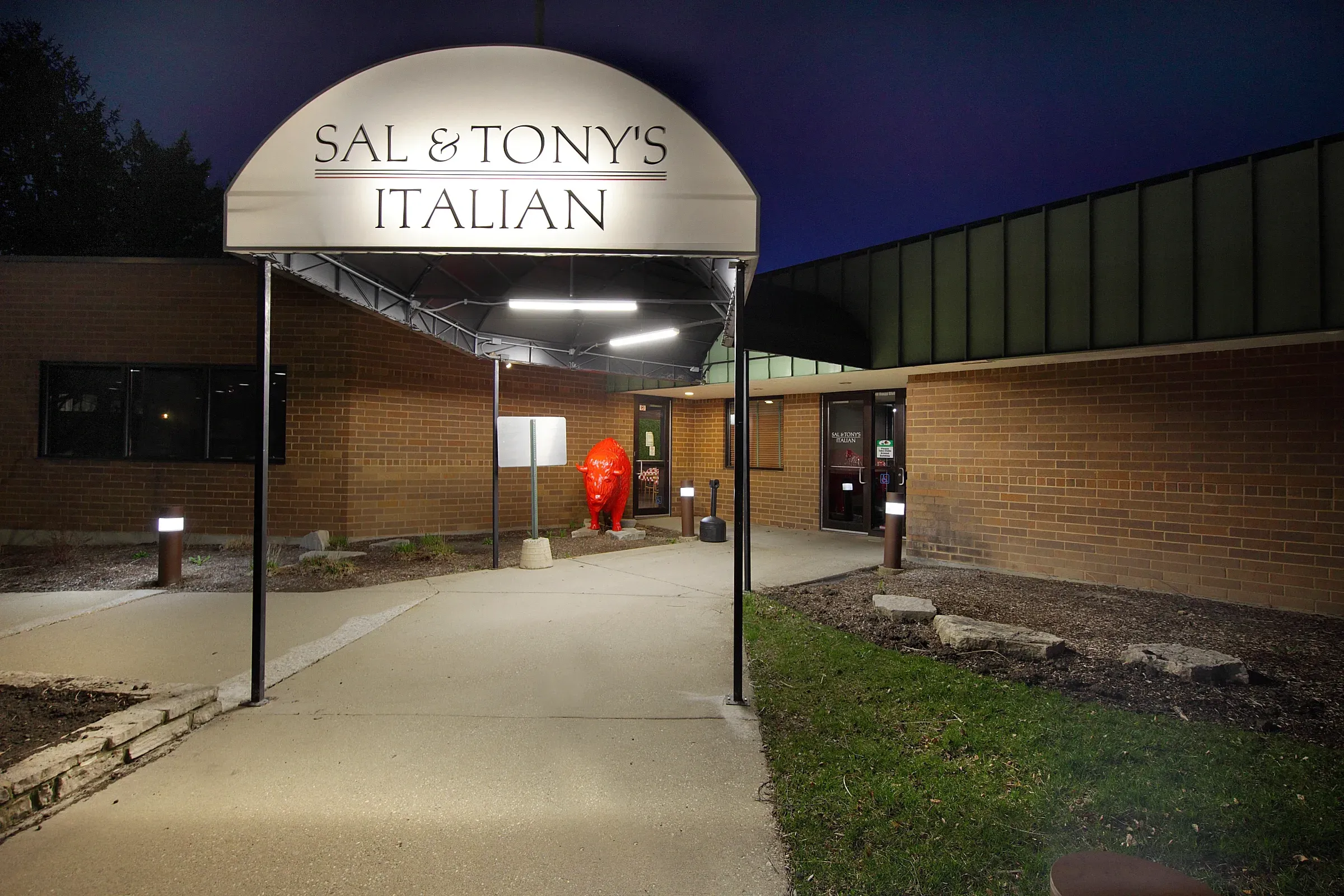 Sal and Tonys Buffalo Grove 7